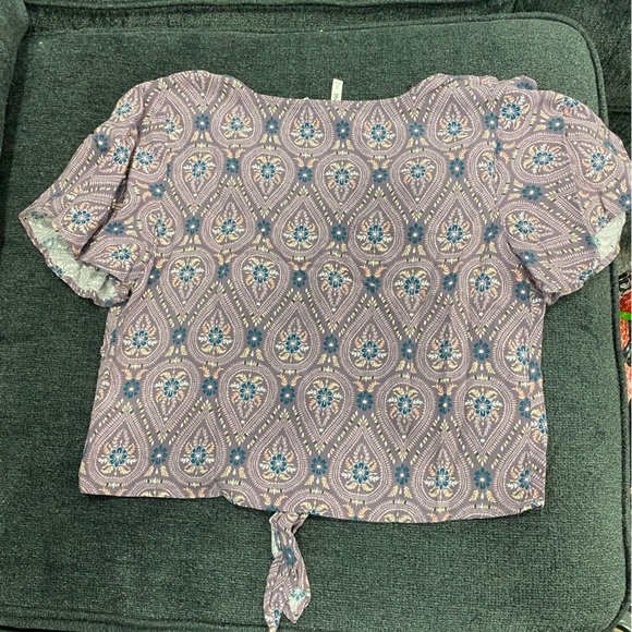 Junior’s Mudd Crop Top; Size Small; Purple; ONLY WORN ONCE - Picture 3 of 4